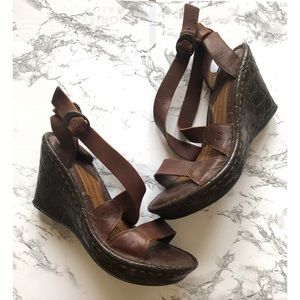 Born leather wedges